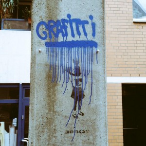 B9gDqZ5IcAAVblB.jpg-large